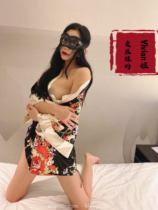 推特@反差婊@网红@爱丝袜的Vivian姐之尺度定制作品合集(258P/23V/4.57GB) COSPLAY-第18张