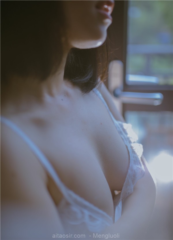 福利姬@小二周祺之7月第一组（88P/93MB） 三次元-第2张