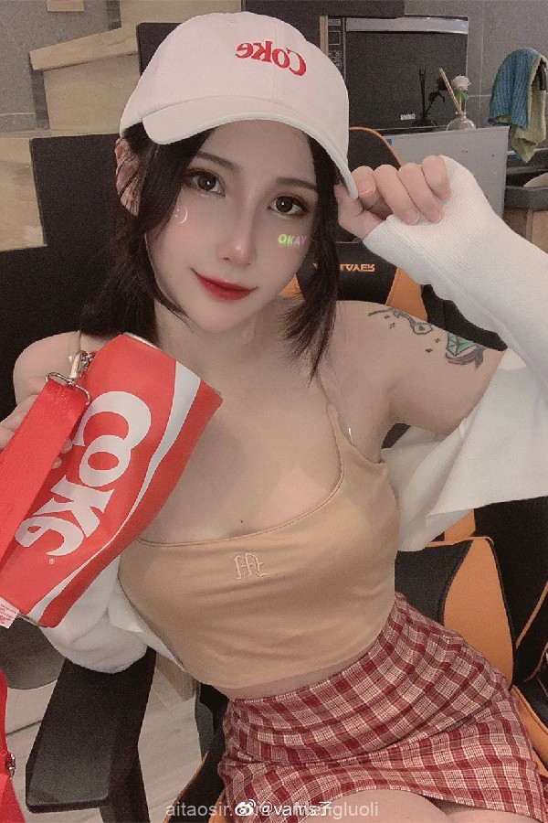 【非尺度】高质量模特@vams子 写真作品10套原版合集(411P/1V/2.71GB) COSPLAY-第9张