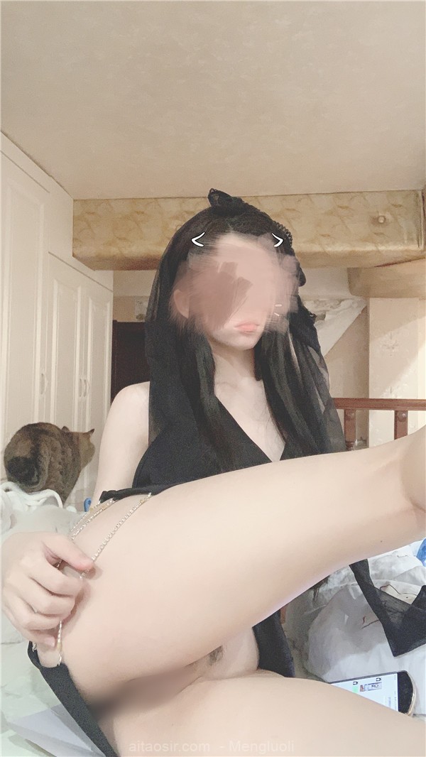 【新福利姬推荐】推特@福利姬@微博网红@叫小黑之黑丝小短裙（56P/1V/312MB） 三次元-第8张