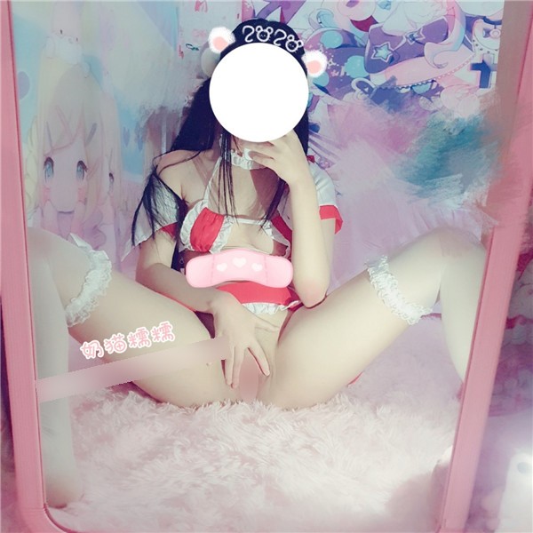 【极品推荐】极品粉穴@福利姬@微博网红@奶猫糯糯(糯糯酱)之最爱红色小短裙 粉嫩小PP(41P/3V/123MB) COSPLAY-第1张