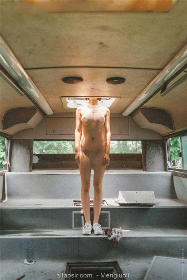 人气模特@辉夜姬之尺度私拍视图合集(44P/32V/533MB) 三次元-第15张