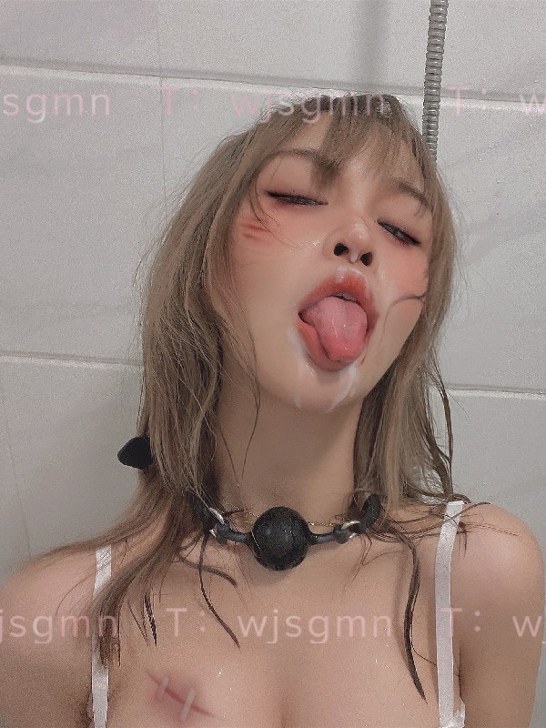 【超推荐】推特@很火的卡哇伊美少女@小鹿酱之福利视图(54P/2V/1.26GB) COSPLAY-第9张