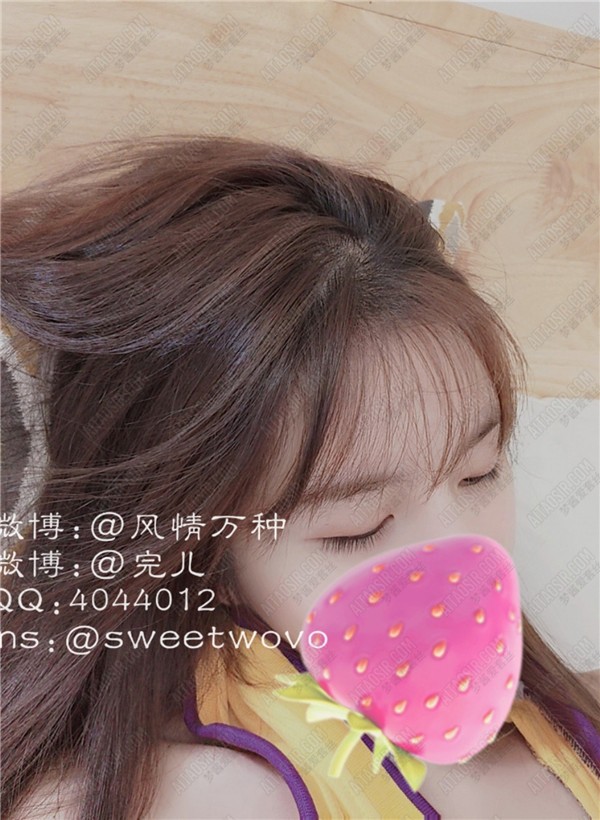 极品网红@福利姬@完具酱(完具m-妖姬-娜美)之球衣(24P/1V/302MB) 三次元-第5张