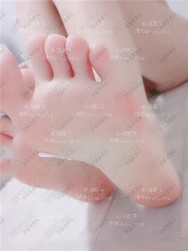 微博网红@推特福利姬@吃货小清@小清殿下之奶油蛋糕(28P/2V/224MB) COSPLAY-第4张