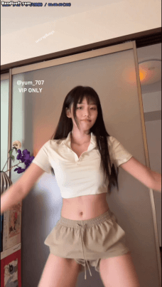 【推特 yum_707/玉米】最新VIP专享 超顶脱衣裸舞 三屏骚舞