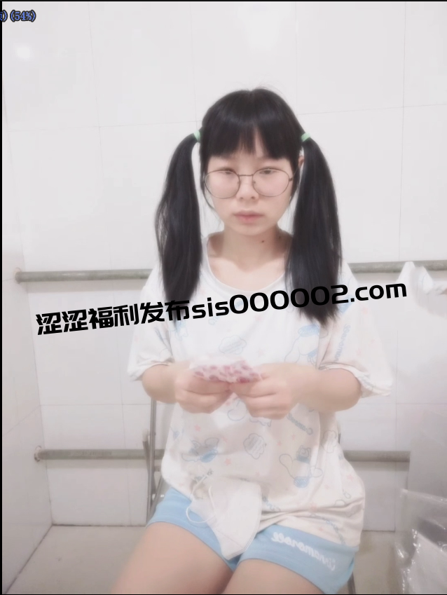 【新】饭饭fanfan-新作 18分钟 潮吹萝莉 肛塞自慰订阅【3V】【1.34G百度云】