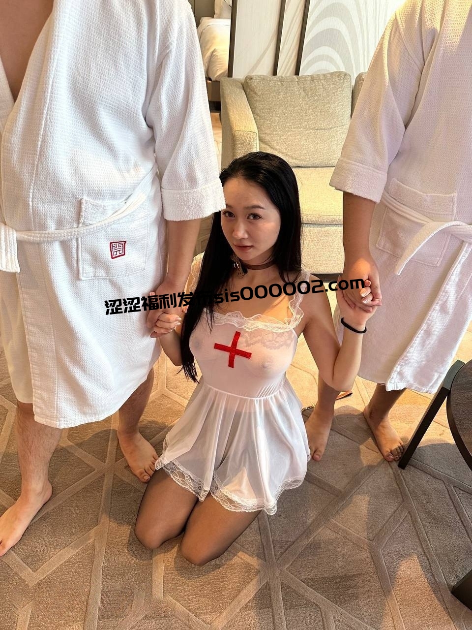 真实调教极品反差白虎空姐，全程露脸3P，SM，啪啪，超清画质一流，随便看看！！！