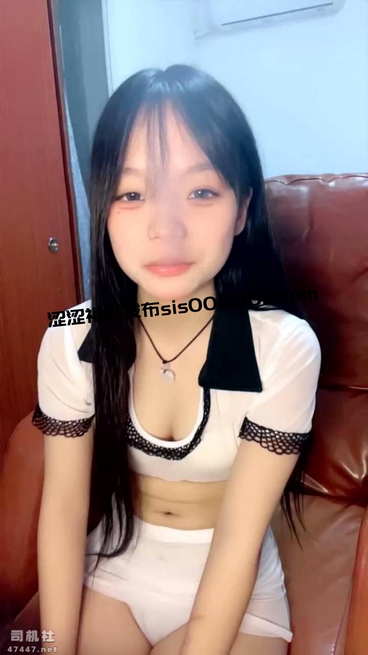 【纯情的兔兔】掰穴特写~扣逼【2V3.11G夸克】