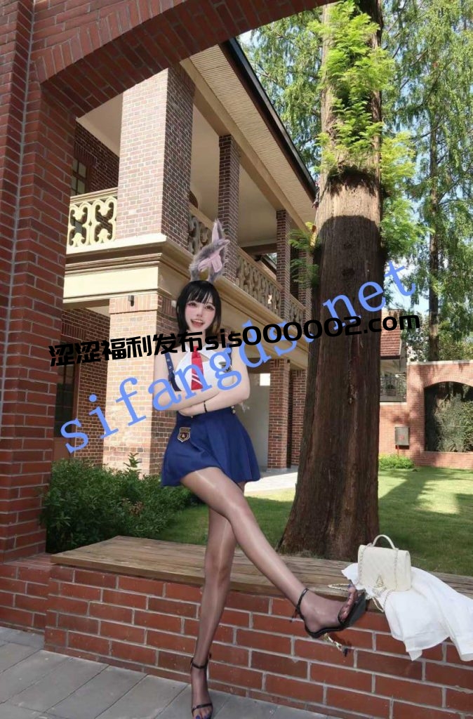 抖音 魔人布欧 35万粉 顶级美女 美腿 足交阳具【11V】【303M】